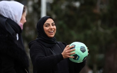 فرنسا : مجلس الدولة يؤيد حظر ارتداء لاعبات كرة القدم للحجاب