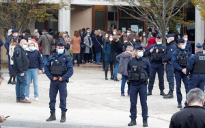 مرة أخرى دخلت فرنسا مرة اخرى في بضعة أسابيع في متاهات الإرهاب الذي أخذ نهجا جديدا تجسم في عمليات إرهابية متكررة يقوم بها افراد ينتمون