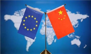 الاتحاد الأوروبي يؤكد عدم خشيته من حرب تجارية مع الصين