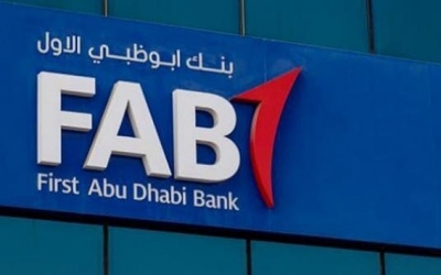بنك أبوظبي الأول يتجه لجمع 750 مليون دولار على الأقل من بيع سندات دولارية