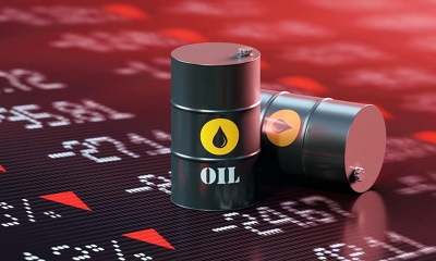 تراجعات طفيفة لأسعار النفط وسط ترقب لبيانات اقتصادية بأميركا
