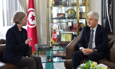 تطوير التعاون العسكري محور محادثة بين وزير الدفاع وسفيرة كندا بتونس