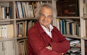 الكاتب الفرنسي اللبناني أمين معلوف أميناً دائماً للأكاديمية الفرنسية