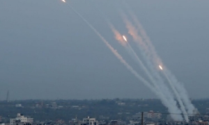 صفارات الإنذار تدوي في مستوطنات شمال إسرائيل وقصف صاروخي على عسقلان
