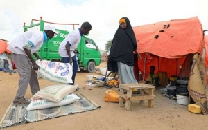 الاتحاد الأوروبي يعلق المساعدات الغذائية في الصومال بعد تسجيل سرقات