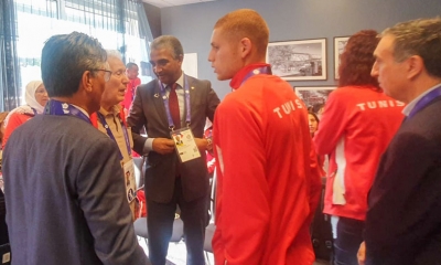وزير الشباب و الرياضة يلتقي بالوفد التونسي ببرلين