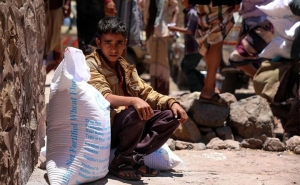 المجاعة تهدّد «اليمن السعيد»: مؤتمر المانحين الدوليين يفشل في إنقاذ الوضع ... ومساع لكسر جمود العملية السياسية