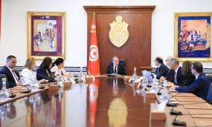 رئيس الحكومة يترأس جلسة عمل وزارية حول منظومة الألبان