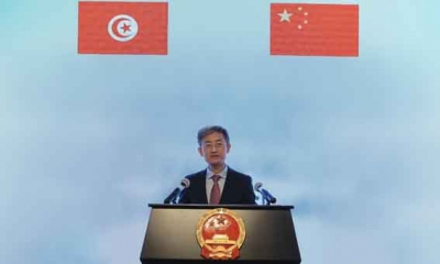 سفير الصين بتونس وان لي يؤكد موقف بلاده الرافض لأي تدخل في الشأن التونسي
