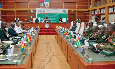 مجموعة دول غرب إفريقيا لا تستبعد "أي خيار" بالنسبة الى النيجر
