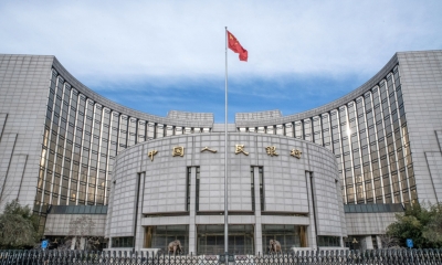 البنك المركزي الصيني يخفض نسبة متطلبات احتياطي النقد الأجنبي بمقدار نقطتين مئويتين