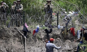 إدانة 11 شرطياً مكسيكياً بقتل 17 مهاجراً على الحدود مع الولايات المتحدة