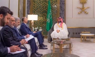 ولي العهد السعودي يلتقي وزير الخارجية الإيراني
