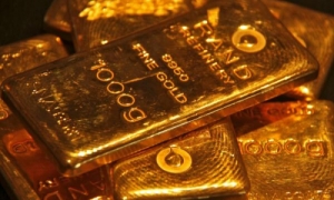 انخفاض أسعار الذهب بعد خسائر شهر أوت