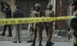 انتحاري بدراجة نارية يقتل 9 جنود شمال باكستان