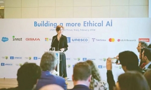 لأول مرّة اليونسكو تعدّ تقريرا عالميا عن الثقافة: الذكاء الاصطناعي بين الضرورة والأخلاقيات