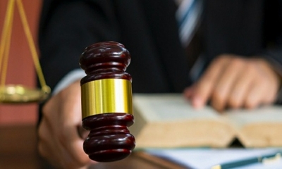 الطرخاني :'الإذن لوكيل الجمهورية بالمحكمة الابتدائية بإحالة محاميتين على قاضي التحقيق من أجل التداول إعلاميا في قضية التآمر على أمن الدولة'