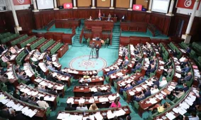 البرلمان يُصادق على إحداث لجنة حُكماء مكلّفة بحفظ النظام