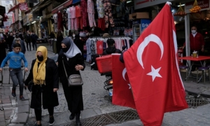 تركيا تتعهد ببناء الاحتياطي النقدي وسط توقعات بتباطؤ الاقتصاد