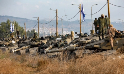 إسرائيل تجلي سكاناً على طول الحدود مع لبنان
