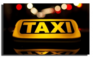 بعد تعليق إضراب سائقي التاكسي الفردي:  ملف جديد يضاف إلى قائمة المشاكل العالقة على عاتق حكومة الشاهد