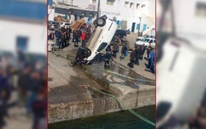 المحطة البحرية بصفاقس: سقوط سيارة في الحوض المائي