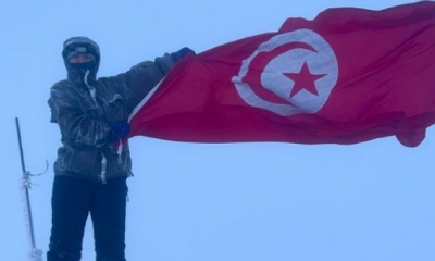 صورة صعود أول أمرأة تونسية أعمدة الكهرباء تفوز بجائزة