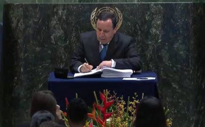 بمقرّ منظمة الأمم المتحدة بنيويورك وبحضور الأمين العام للأمم المتحدة: تونس توقع على اتّفاق باريس حول المناخ