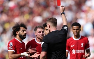 إلغاء البطاقة الحمراء لماك أليستر لاعب ليفربول