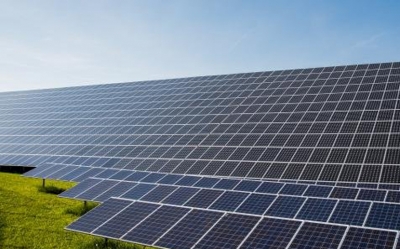 ستمكن من تزويد نحو 100 ألف مسكن سنويا بالكهرباء:  اختيار مجمع «انجي» و«ناريفا» لإنجاز محطة الطاقة الشمسيّة بقفصة