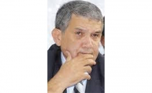 رئيس الغرفة الوطنية النقابية لنواب التأمين محمد عشاب:  نرفض أن توزع الخدمات التأمينية على أي طرف دخيل على القطاع