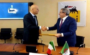 الجزائر وايطاليا توقعان اتفاقية شراكة في مجال الغاز