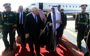 عباس يزور السعودية وفرنسا لبحث قرار ترامب بشأن القدس