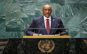 البرهان يقول إنه يفضل التوصل إلى حل سلمي لإنهاء الصراع في السودان
