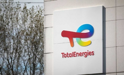 فرنسا تحث شركة "توتال إنرجيز" على تسريع استثماراتها في الطاقة المتجددة