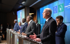 مشاركة الرئيس في القمة الأوروبية الإفريقية:  محاولة عكس الهجوم على الدول الاوروبية