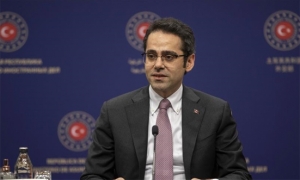 نائب وزير الخارجية التركي يدين بشدة الاعتداءات على القرآن