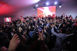 «الحرب» على المواقع من المحليات الى القائمة الوطنية ...  أسبوع على المؤتمر التأسيسي: هل ينجح «تحيا تونس» في تجاوز الخلافات ؟