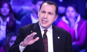 الاستماع الى عبد العزيز الصيد
