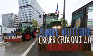 إنتفاضة المزارعين في أوروبا مظاهرات في عديد البلدان وتطويق للعاصمة الفرنسية باريس