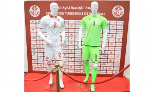 المنتخب الوطني يواجه غينيا الاستوائية بالزي الأبيض