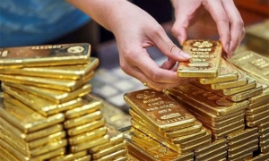 الذهب يكسر مقاومة 1950 دولار والأسهم ترتفع بقوة مع قرار الفيدرالي..