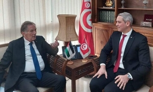 وزير السياحة يلتقي سفير دولة فلسطين بتونس