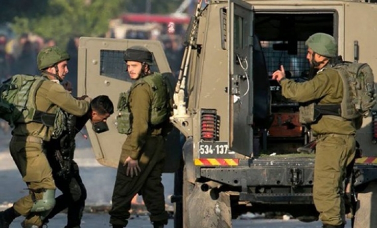 جيش الاحتلال الإسرائيلي يشن حملة اعتقالات طالت 17 فلسطينيا في الضفة الغربية