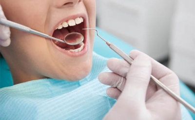 عدم إقرار أي زيادة في تعريفة طبيب الأسنان