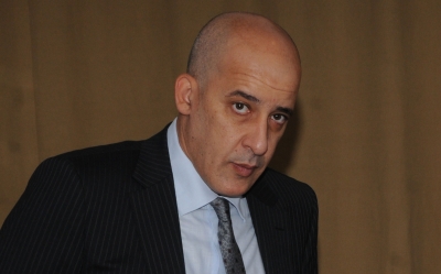 حول ملف المهاجرين غير الشرعيين معز السيناوي سفير تونس بروما لـ«المغرب» :  السفارة تتابع الملف «ليلا نهارا» .. وكلفنا قنصل بالارمو بالتحوّل إلى لامبدوزا