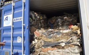 ختم البحث في ملف «النفايات المستوردة من إيطاليا»: توجيه التهم إلى 21 شخصا والحفظ في حق 5 آخرين