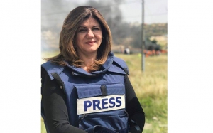 اغتالها رصاص الإحتلال الإسرائيلي: أسرة الصحافة الدولية تنعى الصحفية شيرين أبو عاقلة