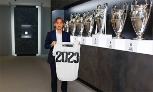 ريال مدريد يجدد عقد مودريتش الى غاية 2024