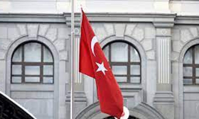 تركيا تستدعي السفير السويسري بعد حرق دمية على هيئة أردوغان خلال احتجاج